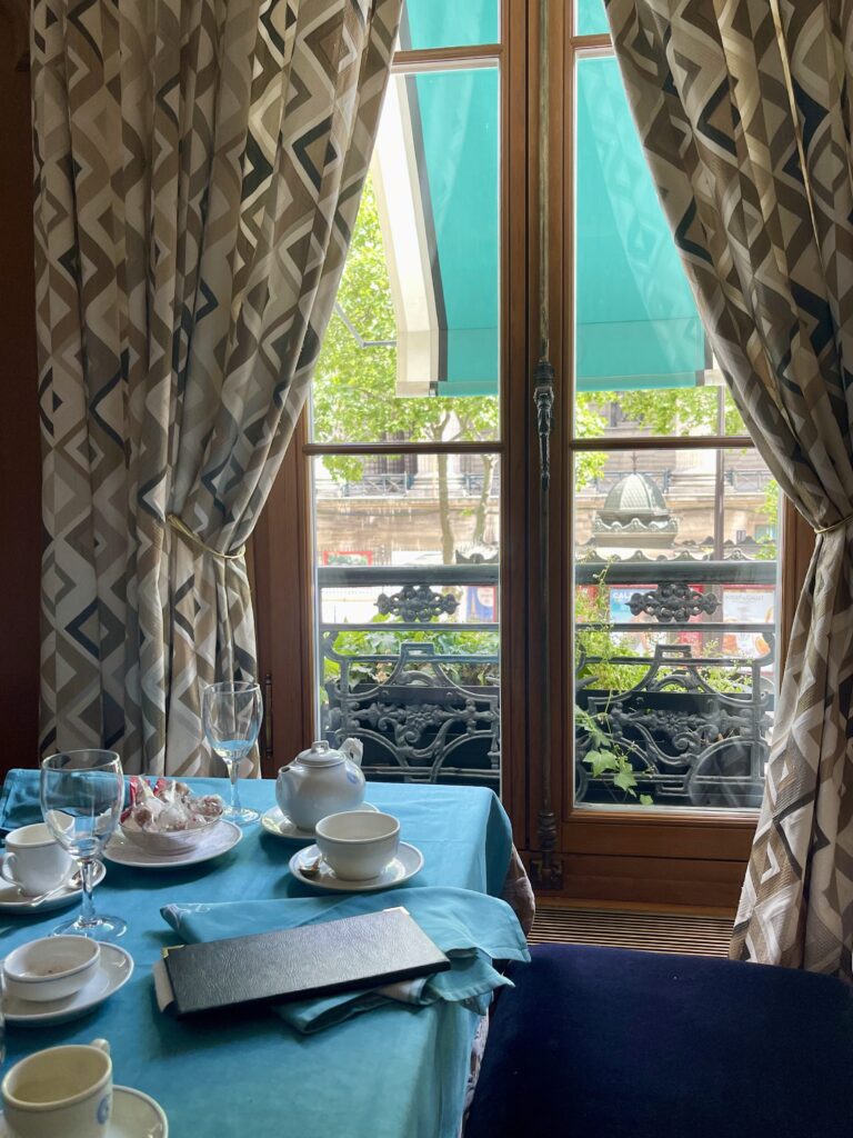caviar kaspia paris